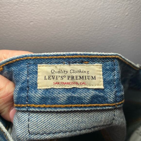 Levi's Premium 501 Light Wash Button Fly Distressed Jeans Women's size 25 - Picture 3 of 15